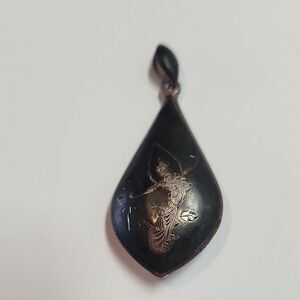 SIAM Sterling Silver Teardrop Pendant